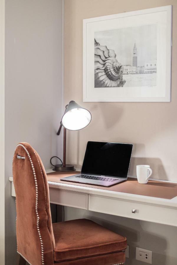 La Dimora Di San Maurizio 1- Dimora Italia - Apartment Venesia Bagian luar foto